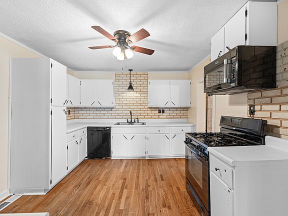 5th image of 724 Argyle Ave