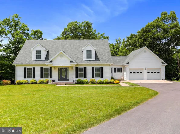 1224 Ford Hill Rd, Augusta, WV 26704