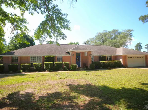 5044 Ponitz Pkwy, Pace, FL 32571