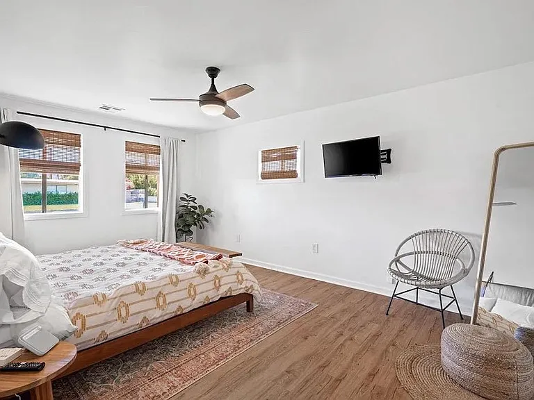 4234 E Calle San Raphael — Photo 12