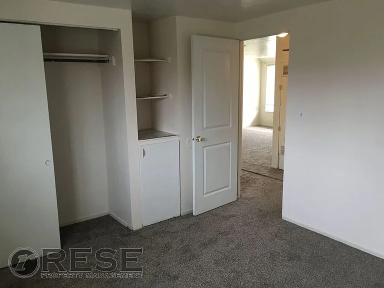 8228 S 1750 W — Photo 5