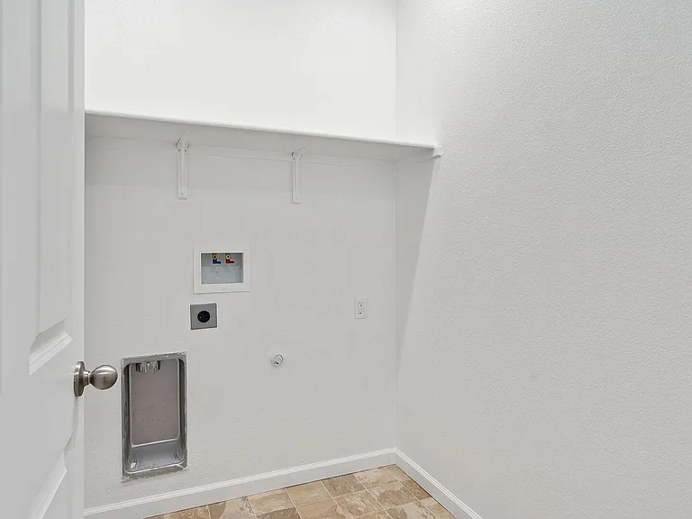 306 Mercantile St — Photo 16