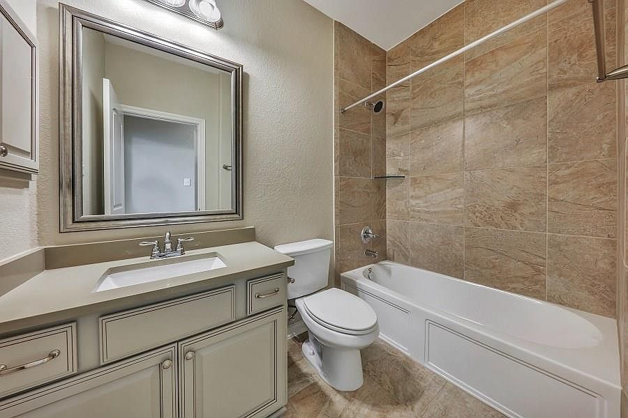 1st image of 239 Capriccio Ln