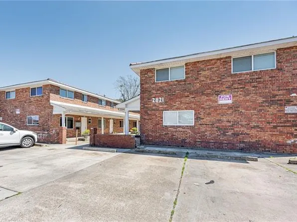 2821 Pakenham Dr APT 203, Chalmette, LA 70043