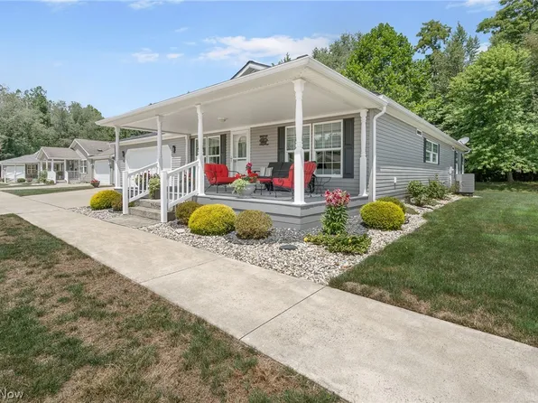 328 Gemini Dr, Dover, OH 44622