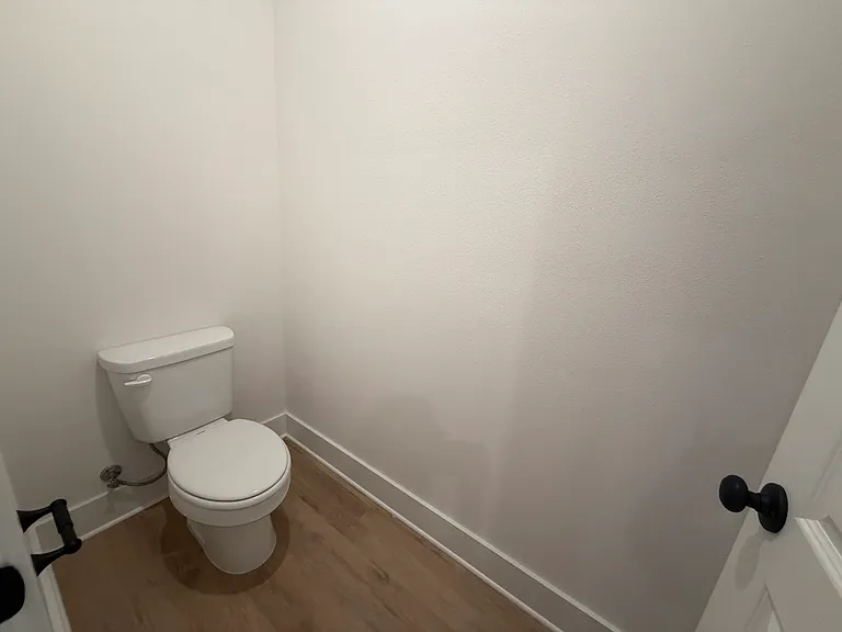 2341 Max Ave — Photo 7