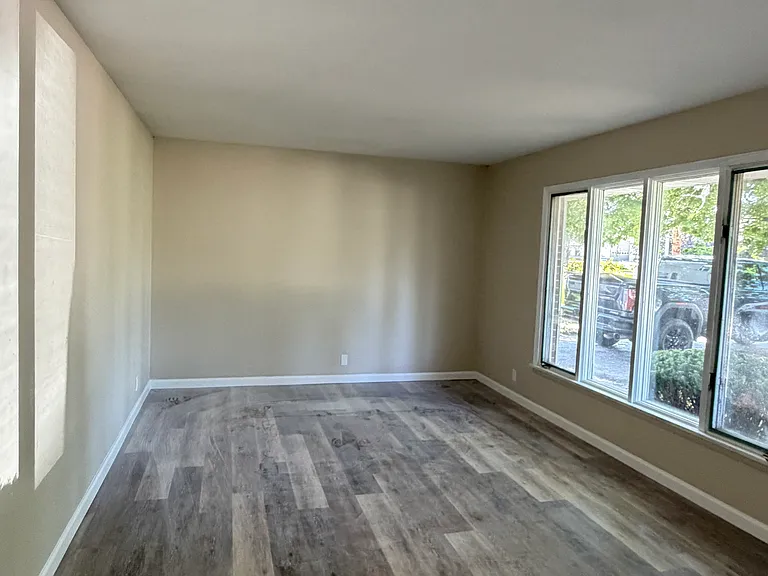 2658 N Cole St — Photo 6