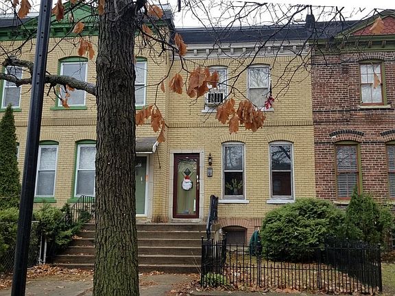 2nd image of 11401 S Saint Lawrence Ave #1