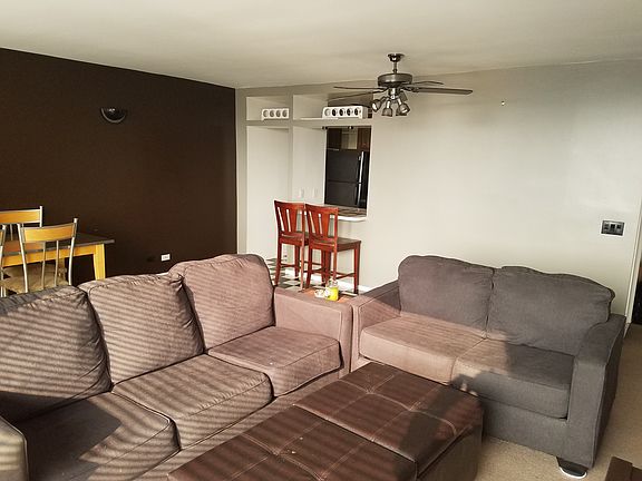 4th image of 4343 N Clarendon Ave APT 1815