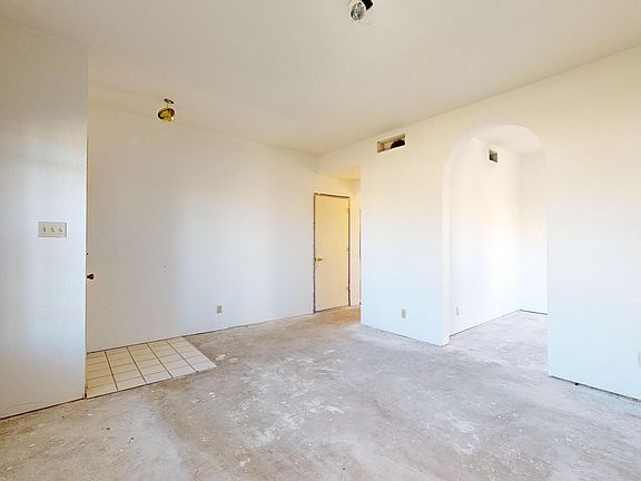 3rd image of 7232 Canyon Run Dr