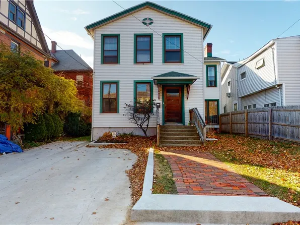 922 Myrtle St, Erie, PA 16502