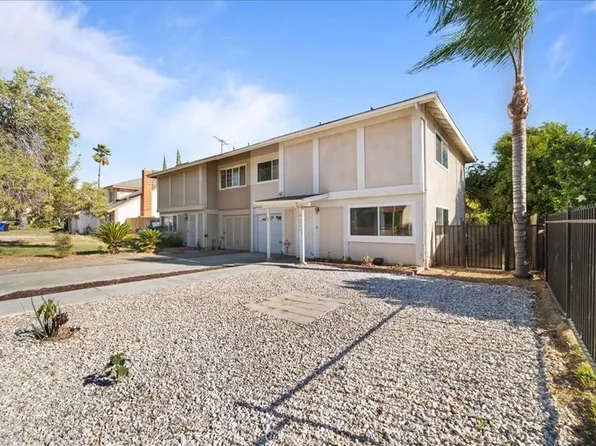 6966 John Dr, Riverside, CA 92509
