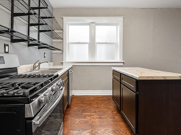 4th image of 4215 Swan Ave #3
