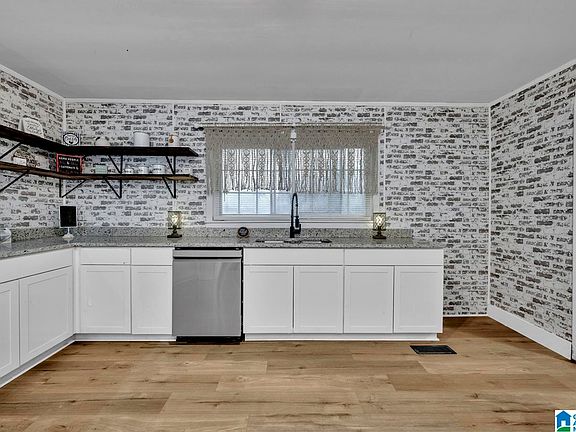 5th image of 9718 Corner School Rd
