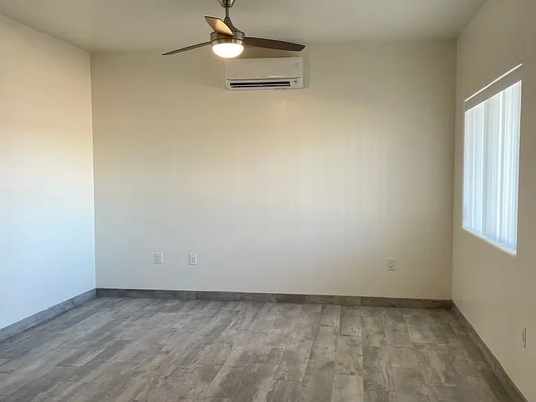 3048 Shoshone Dr — Photo 6
