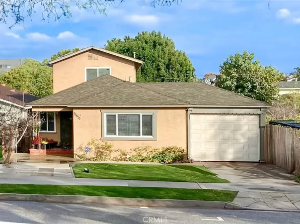 12704 Manor Dr, Hawthorne, CA 90250