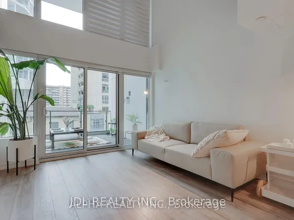 77 Shuter St, Toronto, ON