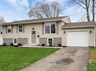 891 Narcissus Dr, New Carlisle, OH