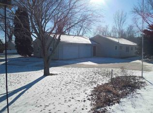 6947 Coon Hill Rd, Munith, MI 49259