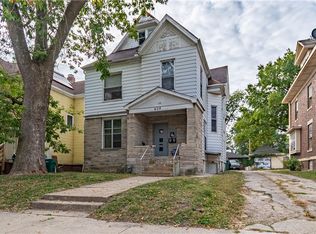 609 W William St, Decatur, IL 62522