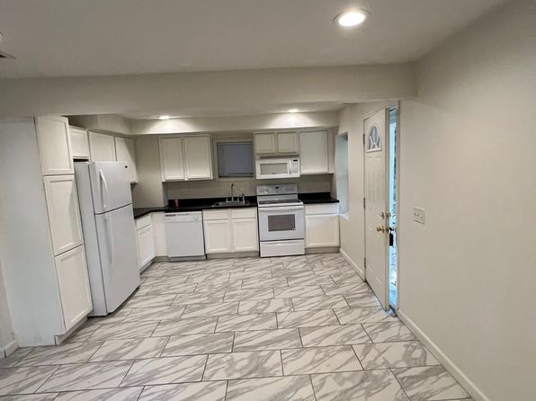1713 N St #2