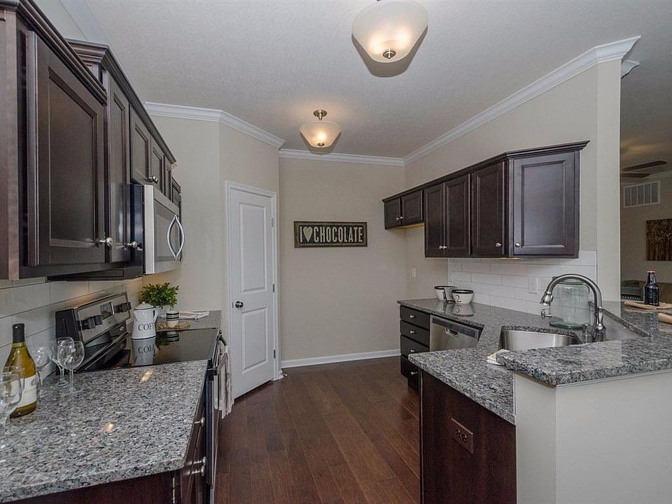 1st image of 7383 Devonshire Dr #11202