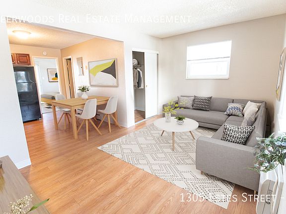 3rd image of 1305 Estes St APT 9