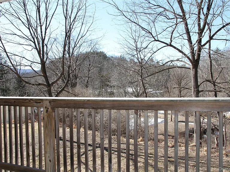 11 John Taylor Dr #A — Photo 3
