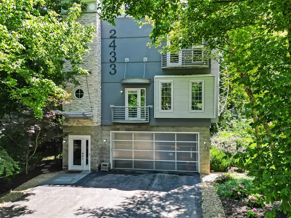 2433 E 80th St, Indianapolis, IN 46240