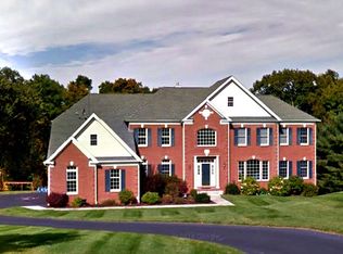 22 Overlook Rd, Hopkinton, MA 01748