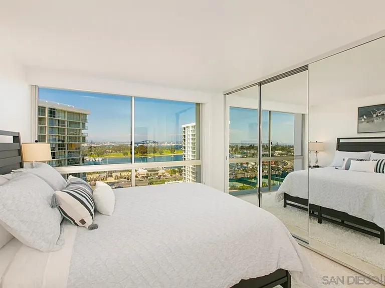1760 Avenida Del Mundo #1109 — Photo 9