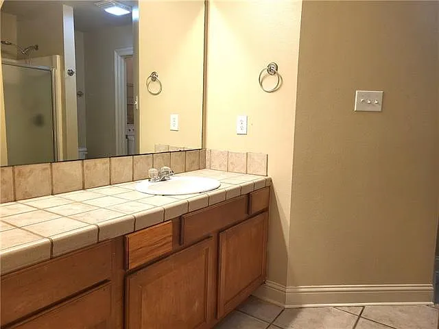 172 Remmy Ct — Photo 7