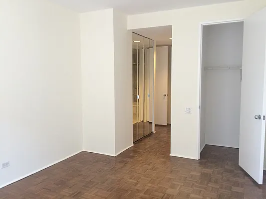 Rented by NY NY Condo, Inc | media 25