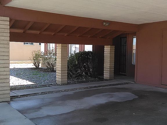 3rd image of 1423 W Morrow Dr