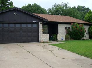 2406 Woodside Dr, Grand Prairie, TX 75052