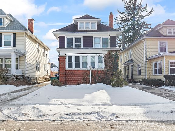 2nd image of 33 Blaine Ave