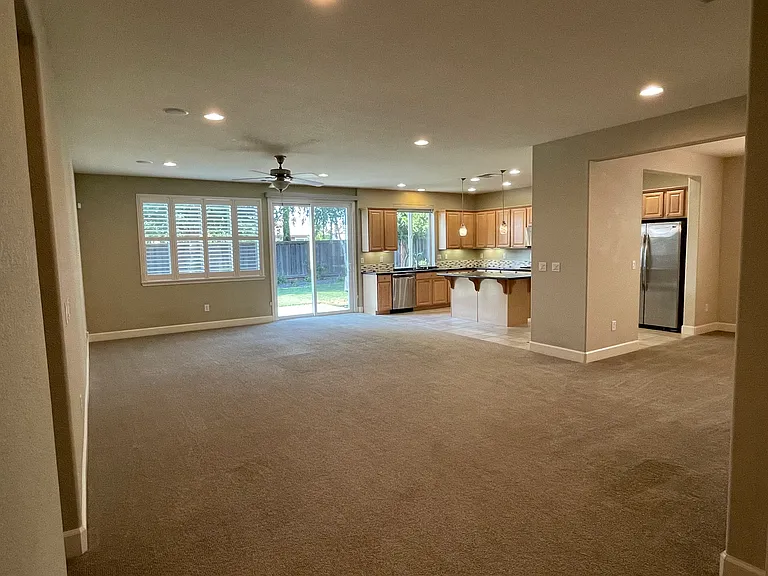 1805 Stageline Cir — Photo 11