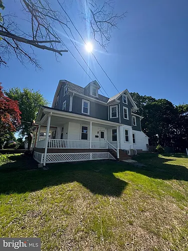 683 Knowles Ave Photo 1