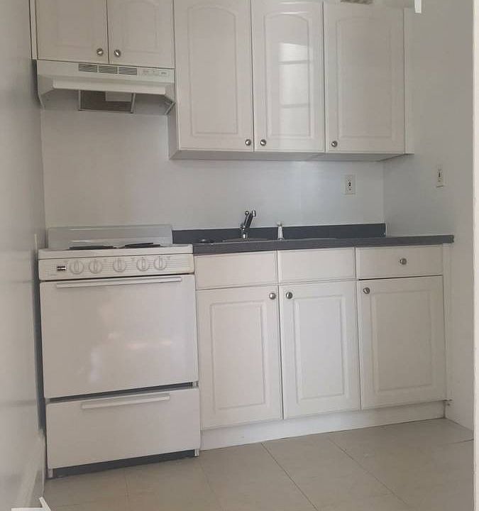 2nd image of 63 Brighton Ave APT 001