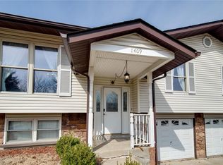 1409 Navaho Trl, Saint Charles, MO 63304