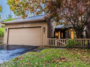 12 Circle Wood Rd, Rochester, NY 14625