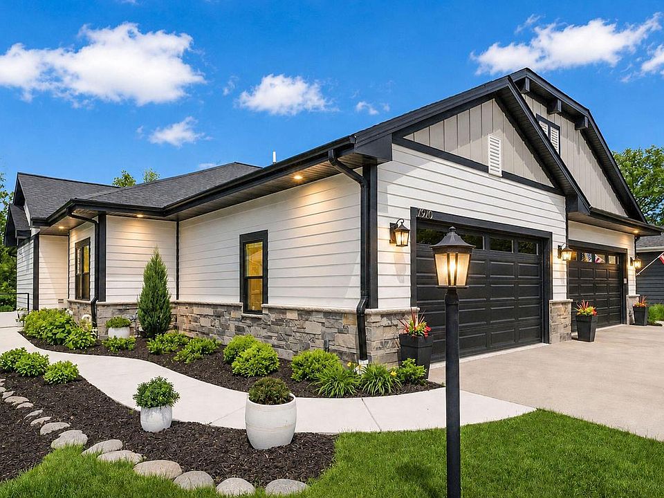 1st image of 7970 W Stone Ridge DRIVE #85-1