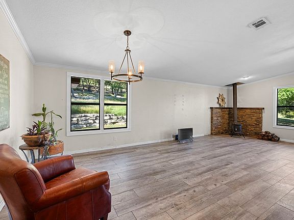 5th image of 160 Enchanted Valley Dr