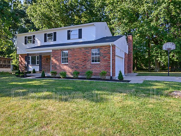 2nd image of 806 Picket Way