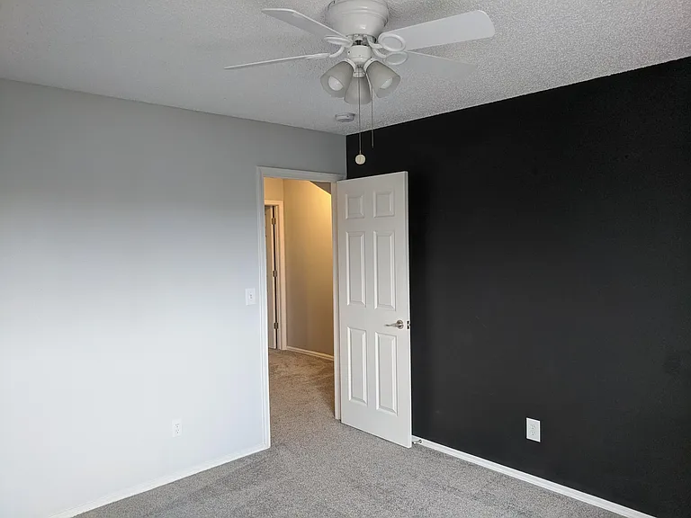 9045 Rochester Dr — Photo 38