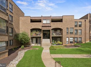 11244 Chestnut Grove Sq APT 153, Reston, VA 20190