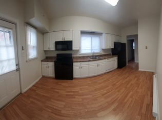 310 3rd St #3, Irwin, PA 15642