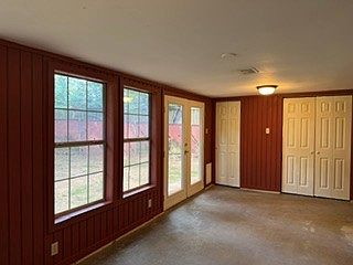 3rd image of 1906 E Beverly Dr
