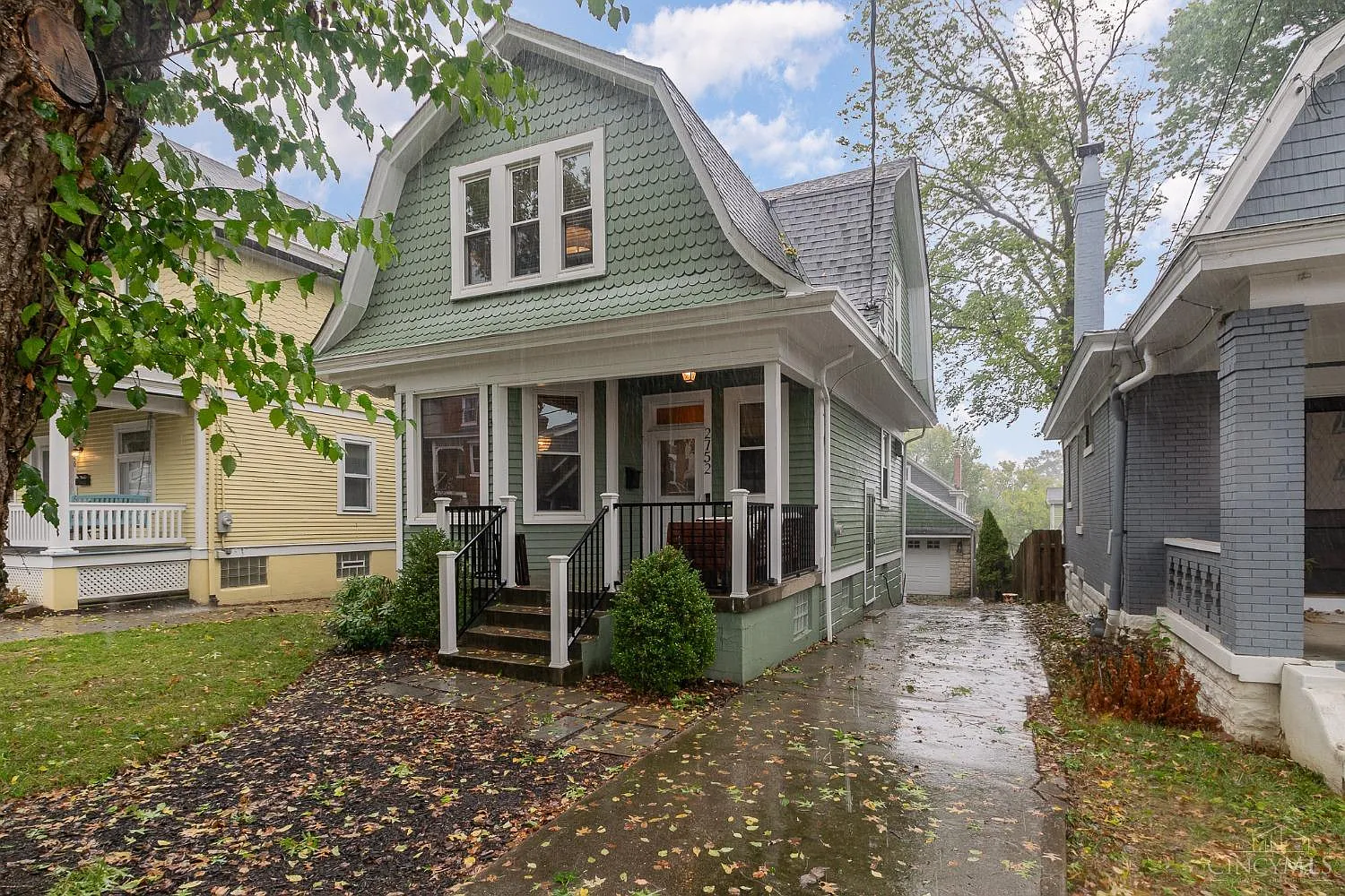2752 Willard Ave photo 1