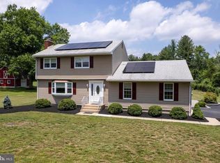 56 Valley Rd, Lambertville, NJ 08530